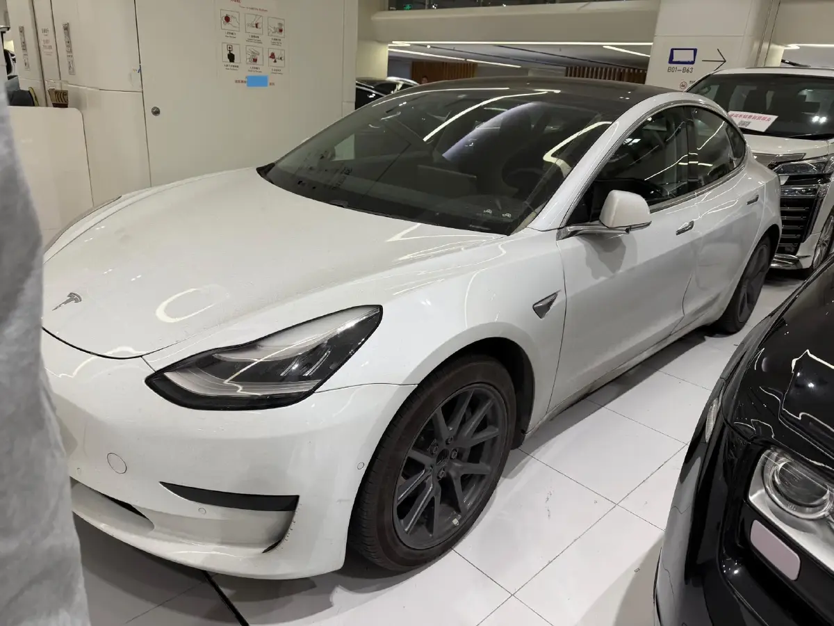 2019 Tesla Model 3 BEV 60KWH