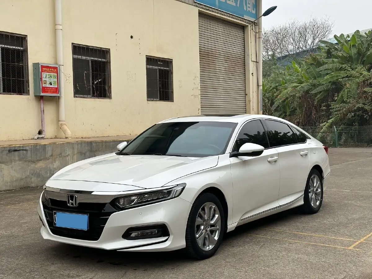 2018 Honda Accord 1.5T 194HP L4 CVT