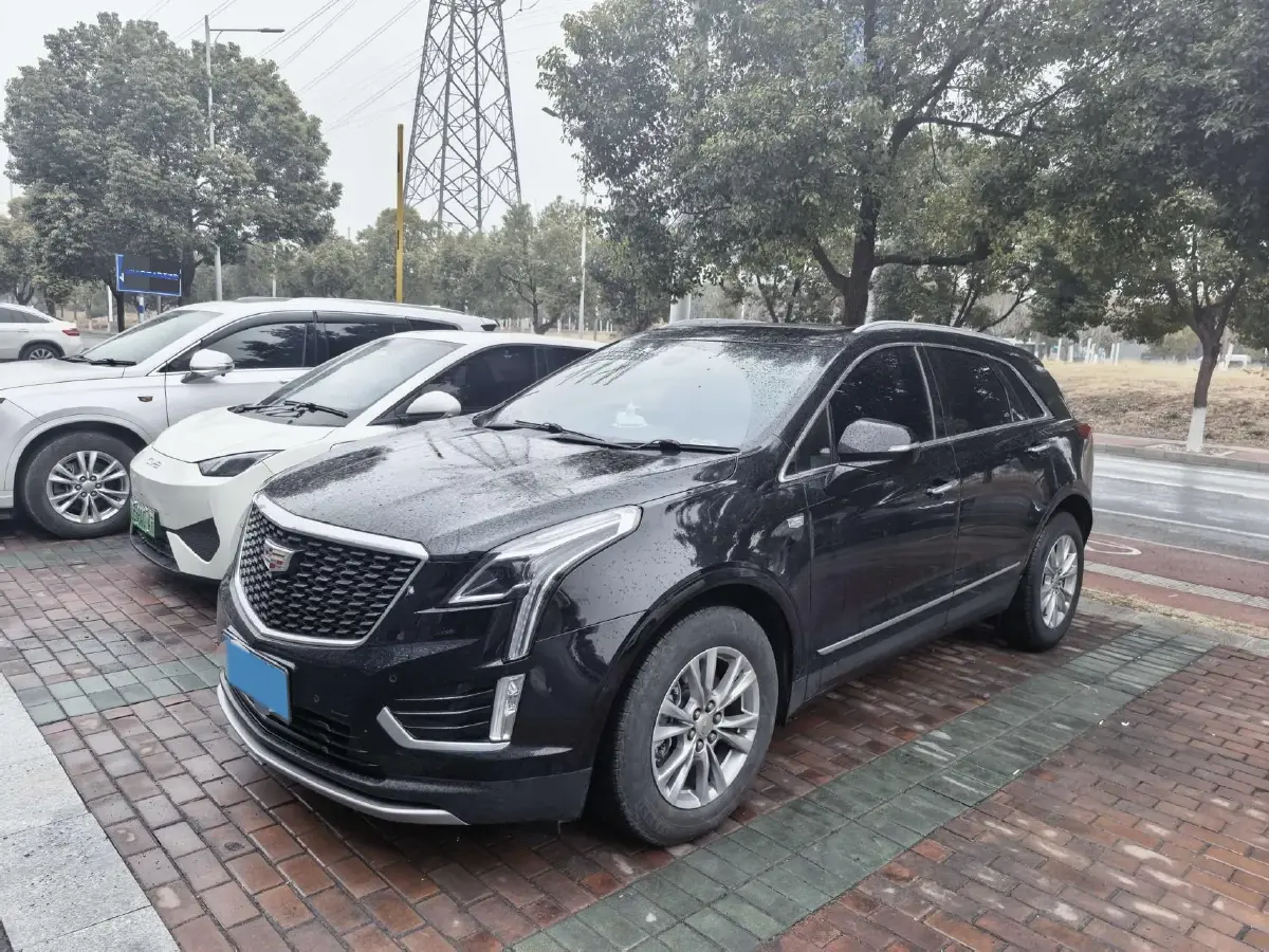 2023 Cadillac XT5 2.0T 237HP L4 9AT