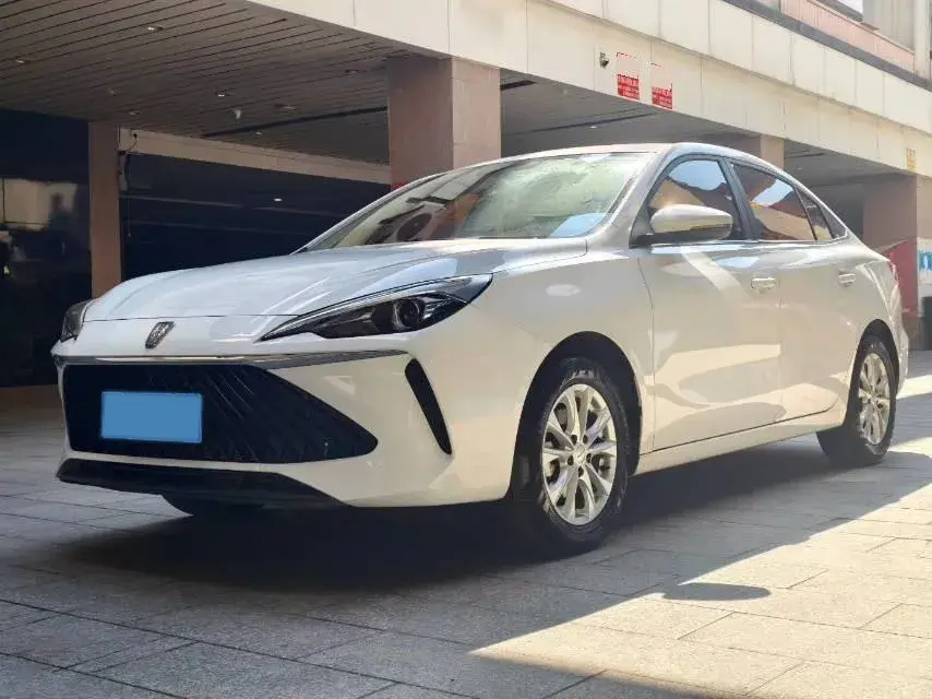 2023 Roewe i5 1.5L 129HP L4 CVT