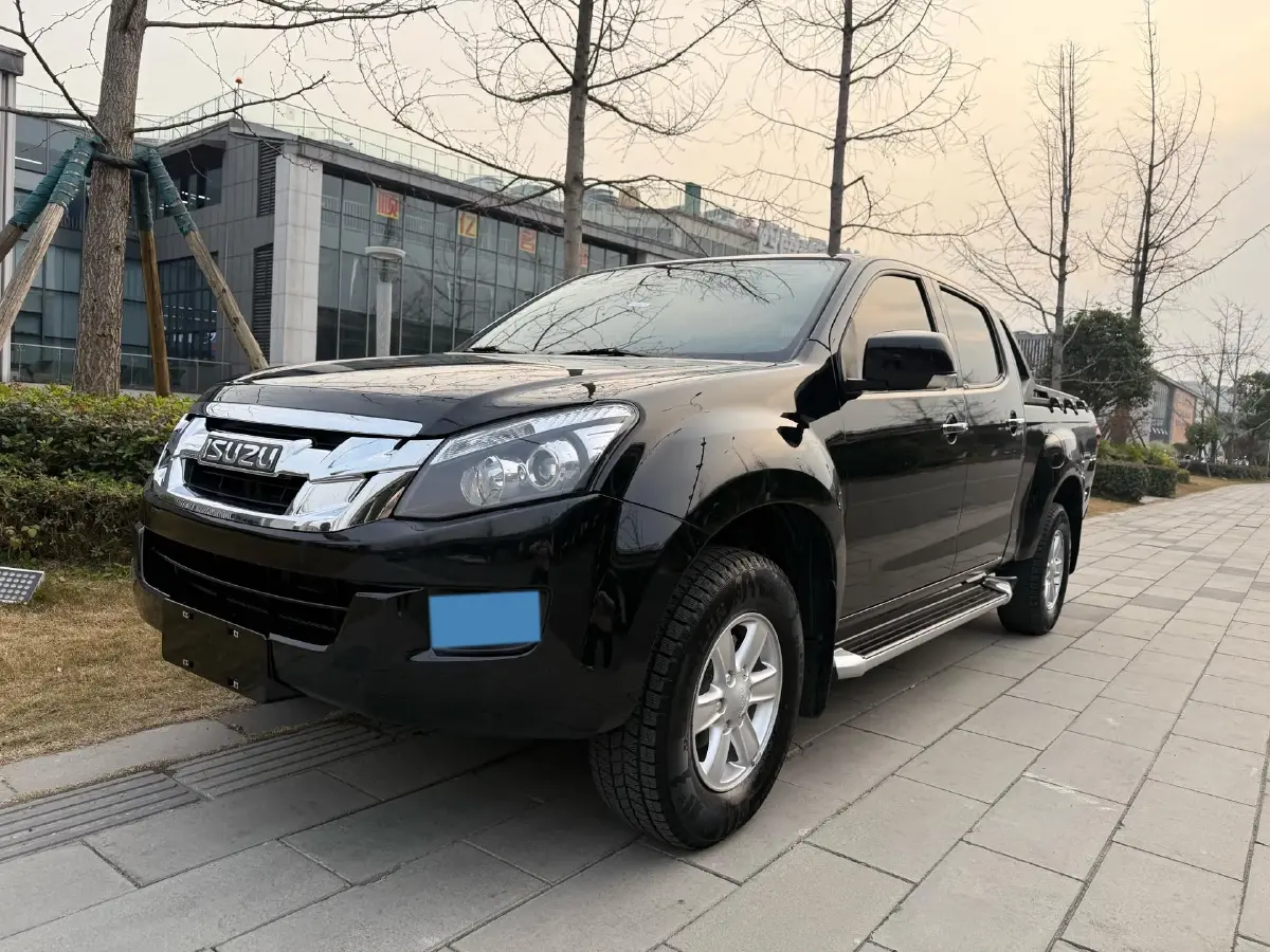 2020 Isuzu LingTuo 2.5T 150HP L4 6MT