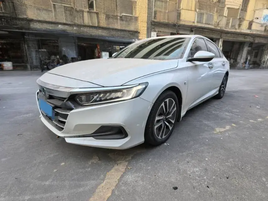 2022 Honda Accord 2.0L 146HP L4 E-CVT Hybrid