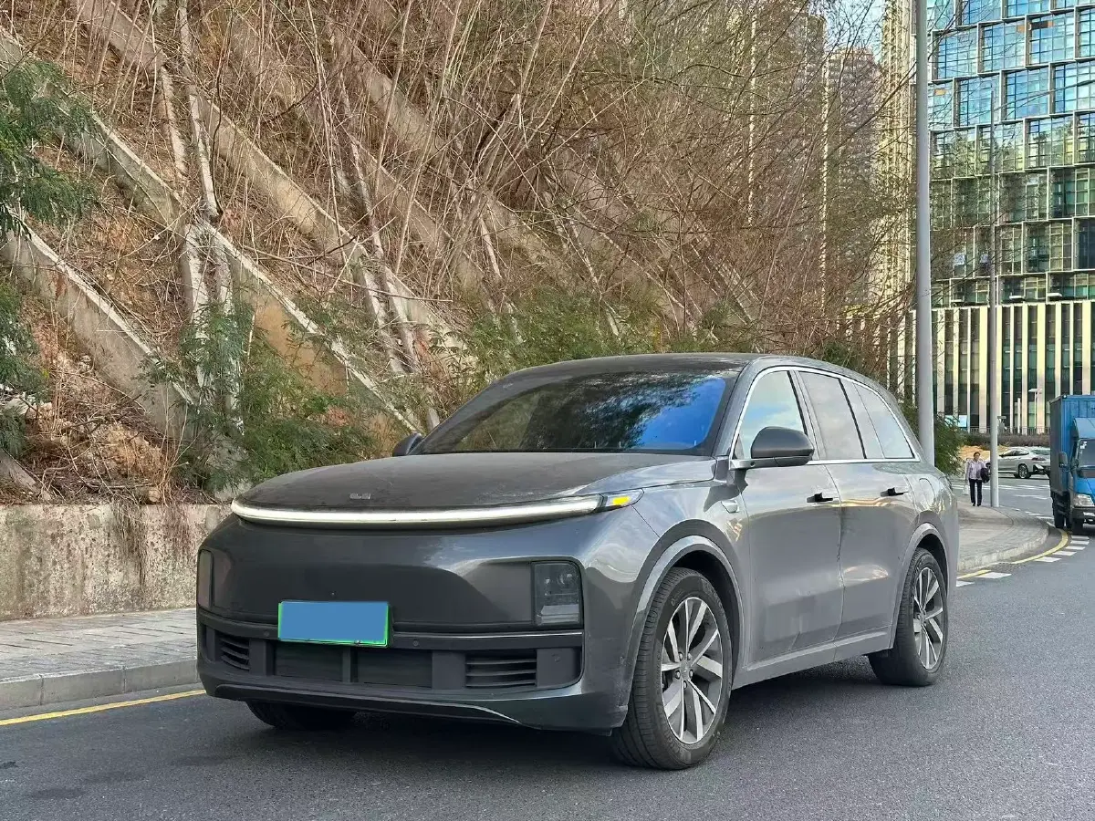 2023 Li L8 Range Extended 154HP REEV 40.9KWH