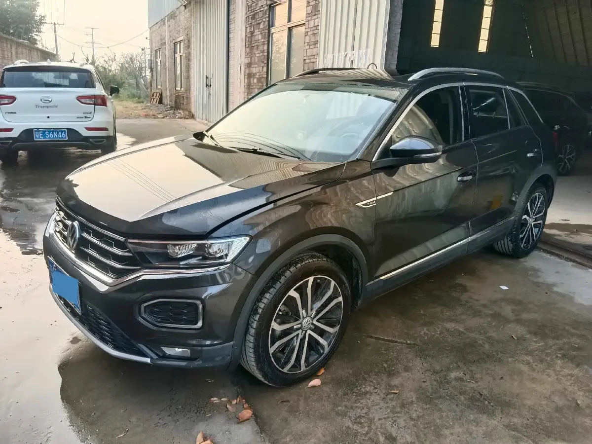 2020 Volkswagen T-Roc 1.4T 150HP L4 7DCT