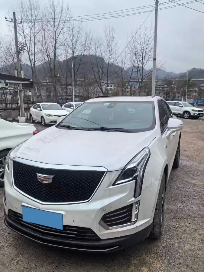 2022 Cadillac XT5 2.0T 237HP L4 9AT