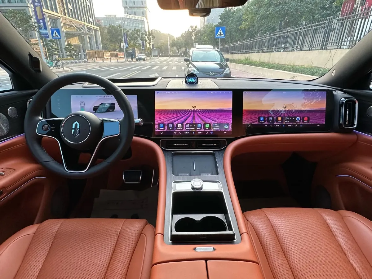 2024 AITO AITO M9 1.5T 152HP L4 REEV 42KWH,autocango,china used car exporter,china ev exporter,chinese used car exporter,chinese used ev exporter