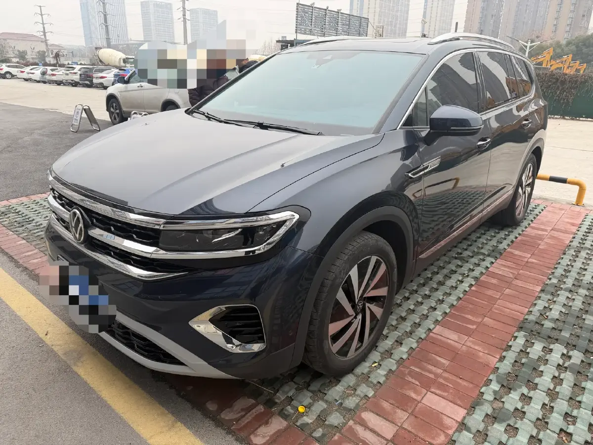 2022 Volkswagen Talagon 2.0T 220HP L4 7DCT