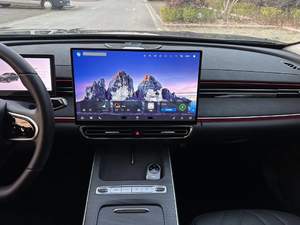 2025 Fulwin FulwinA8L 1.5T 156HP L4 1DHT PHEV 18.67KWH,autocango,china used car exporter,china ev exporter,chinese used car exporter,chinese used ev exporter