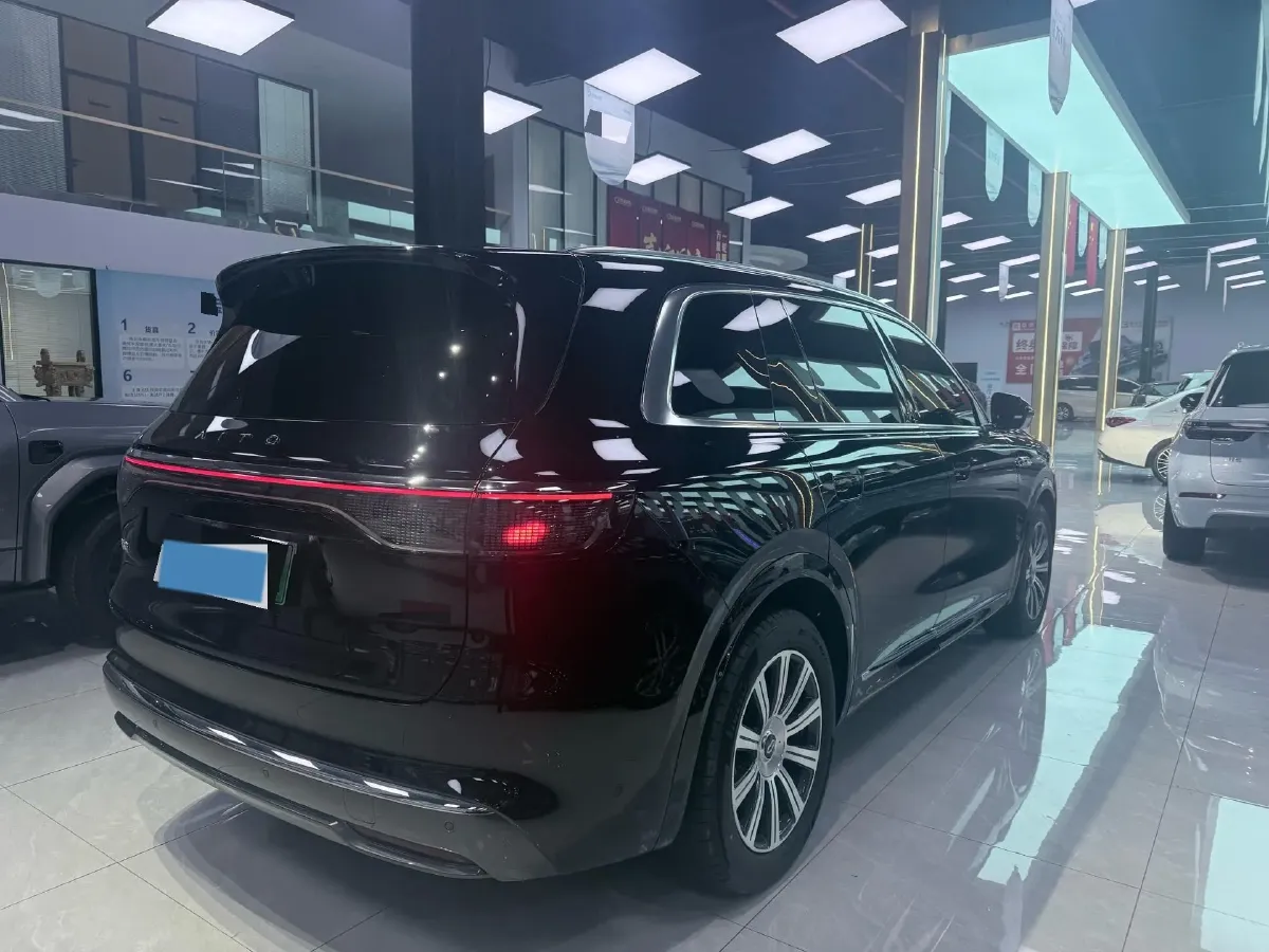 2025 AITO AITO M8 REEV 160HP REEV 53.4KWH,autocango,china used car exporter,china ev exporter,chinese used car exporter,chinese used ev exporter