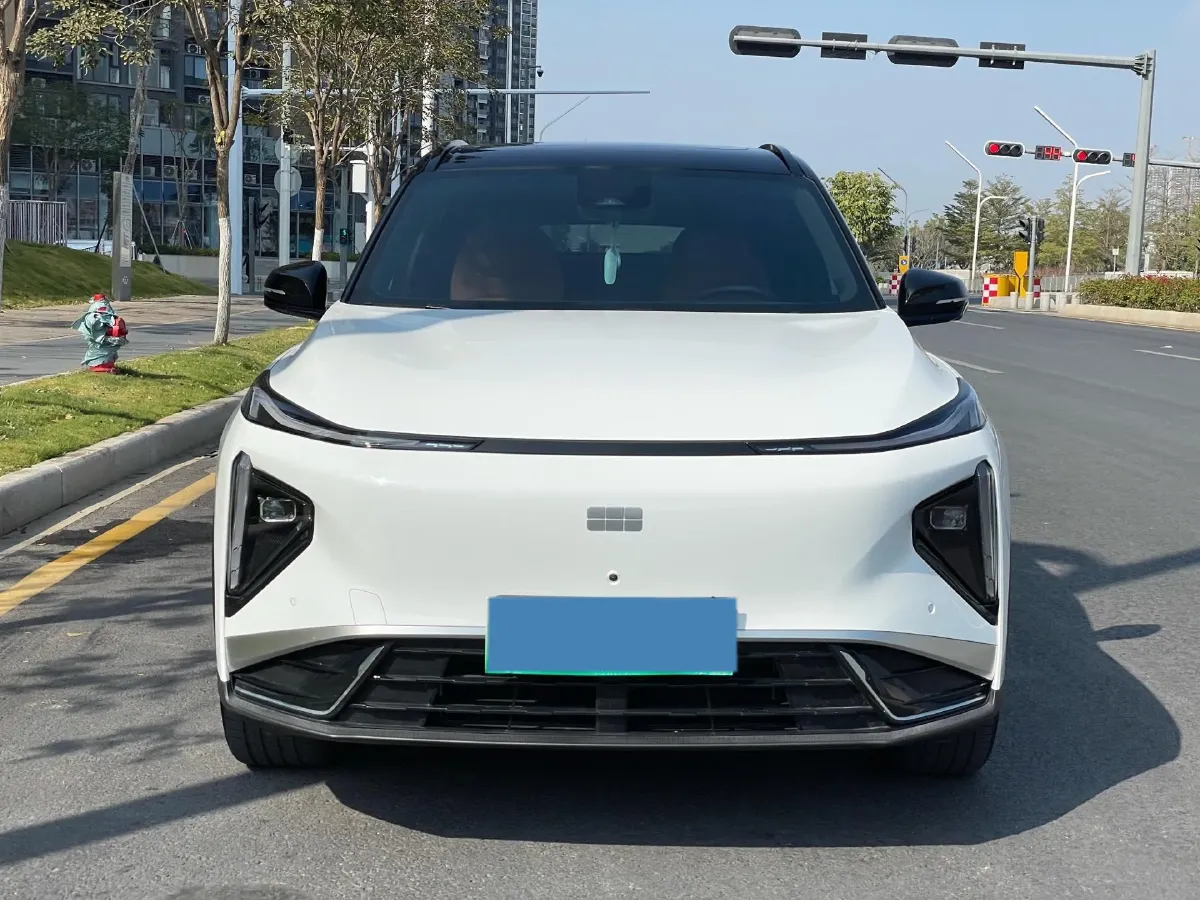 2025 Geely Galaxy L7 1.5L 112HP L4 1DHT PHEV 18.4KWH,autocango,china used car exporter,china ev exporter,chinese used car exporter,chinese used ev exporter