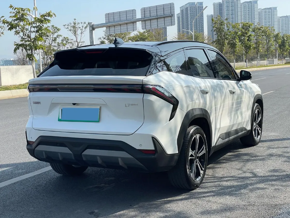 2025 Geely Galaxy L7 1.5L 112HP L4 1DHT PHEV 18.4KWH,autocango,china used car exporter,china ev exporter,chinese used car exporter,chinese used ev exporter
