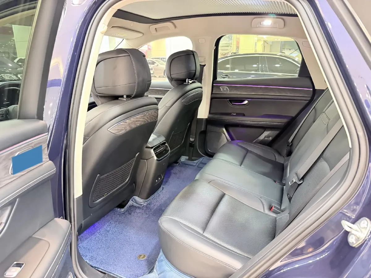 2022 AITO AITO M5 Range Extended 125HP REEV 40KWH,autocango,china used car exporter,china ev exporter,chinese used car exporter,chinese used ev exporter