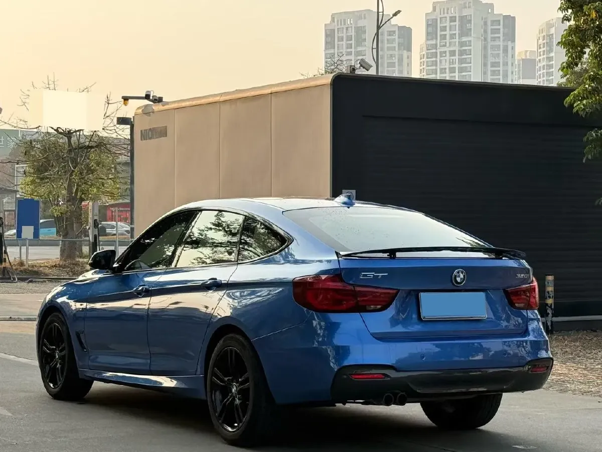 2019 BMW 3 Series GT 2.0T 184HP L4 8AT,autocango,china used car exporter,china ev exporter,chinese used car exporter,chinese used ev exporter