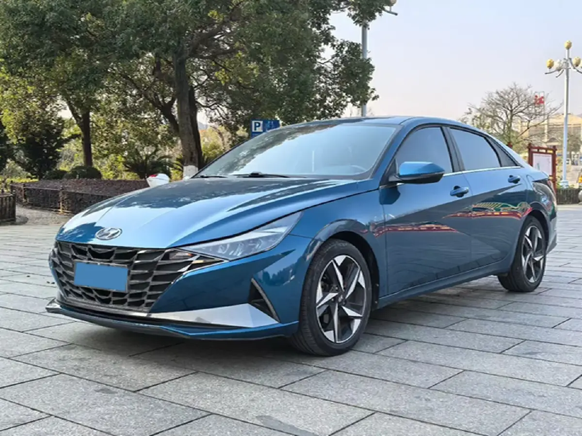 2021 Hyundai Elantra 1.5L 115HP L4 CVT