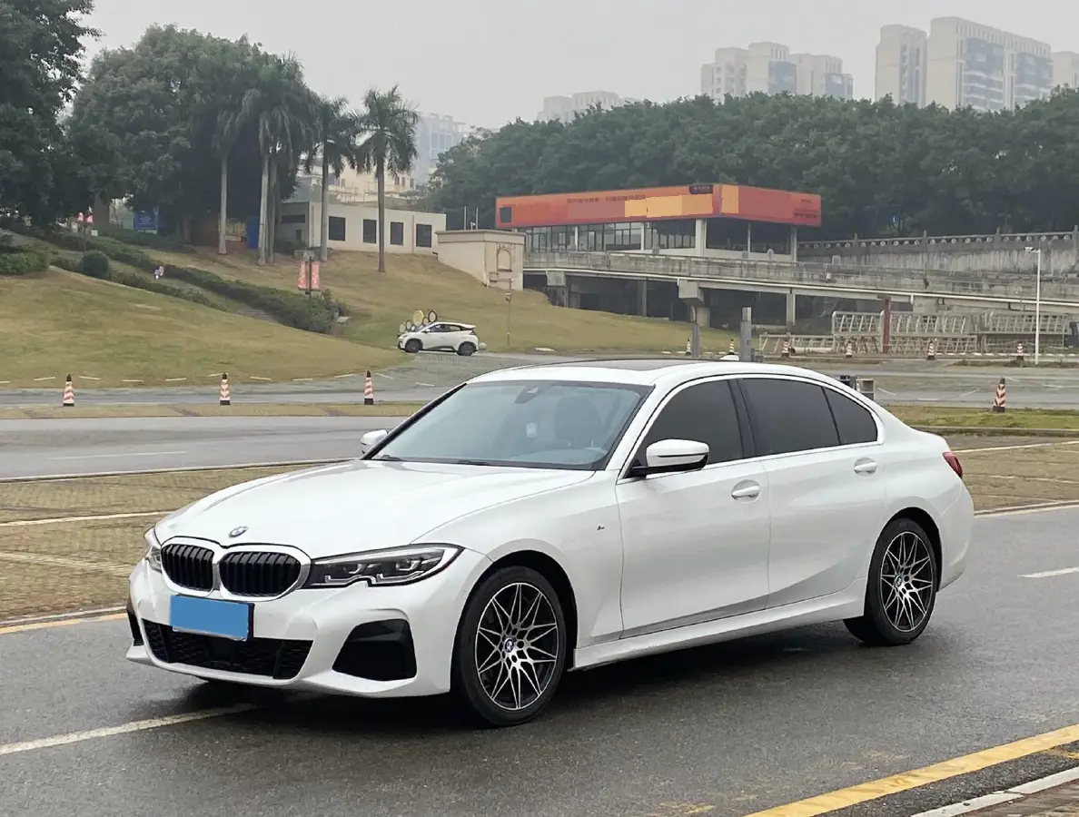 2021 BMW 3 Series 2.0T 184HP L4 8AT