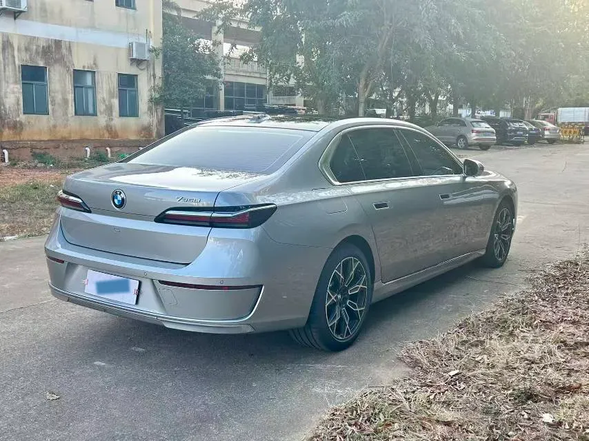 2023 BMW 7 Series 3.0T 272HP L6 8AT,autocango,china used car exporter,china ev exporter,chinese used car exporter,chinese used ev exporter