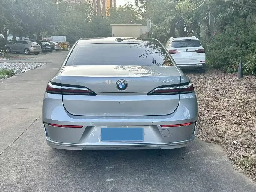 2023 BMW 7 Series 3.0T 272HP L6 8AT,autocango,china used car exporter,china ev exporter,chinese used car exporter,chinese used ev exporter