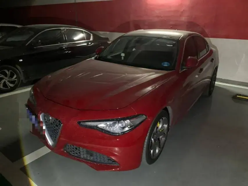 2020 Alfa Romeo Giulia 2.0T 280HP L4 8AT