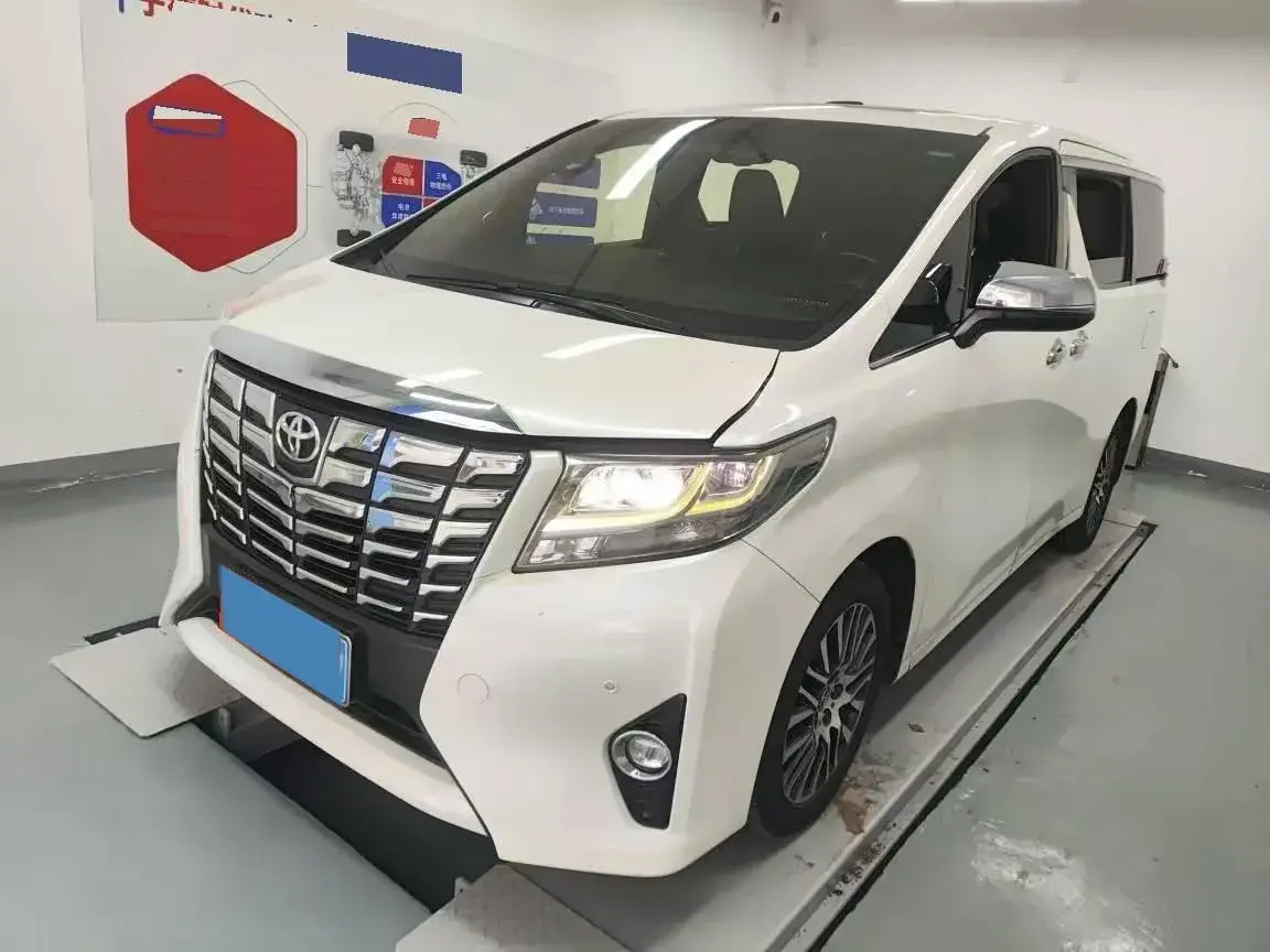 2018 Toyota Alphard 3.5L 275HP V6 6AT