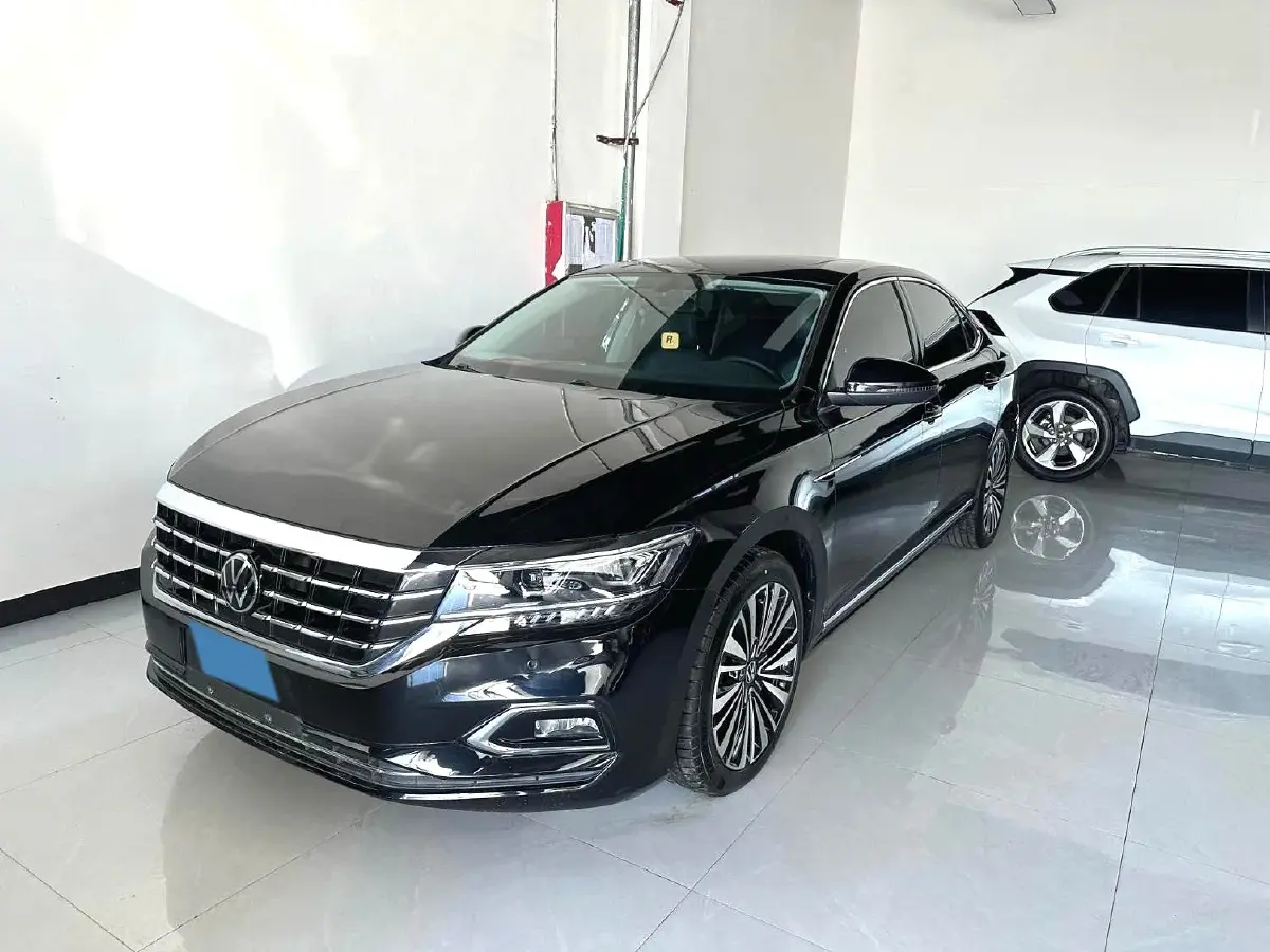 2019 Volvo V40 1.5T 152HP L4 6AT