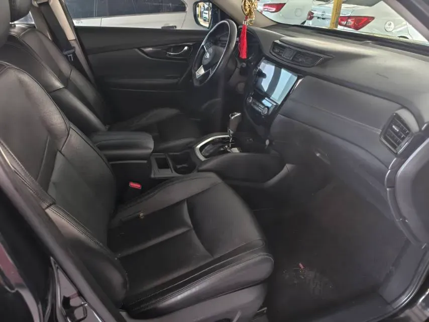 2020 Nissan X-Trail 2.0L 154HP L4 CVT,autocango,china used car exporter,china ev exporter,chinese used car exporter,chinese used ev exporter