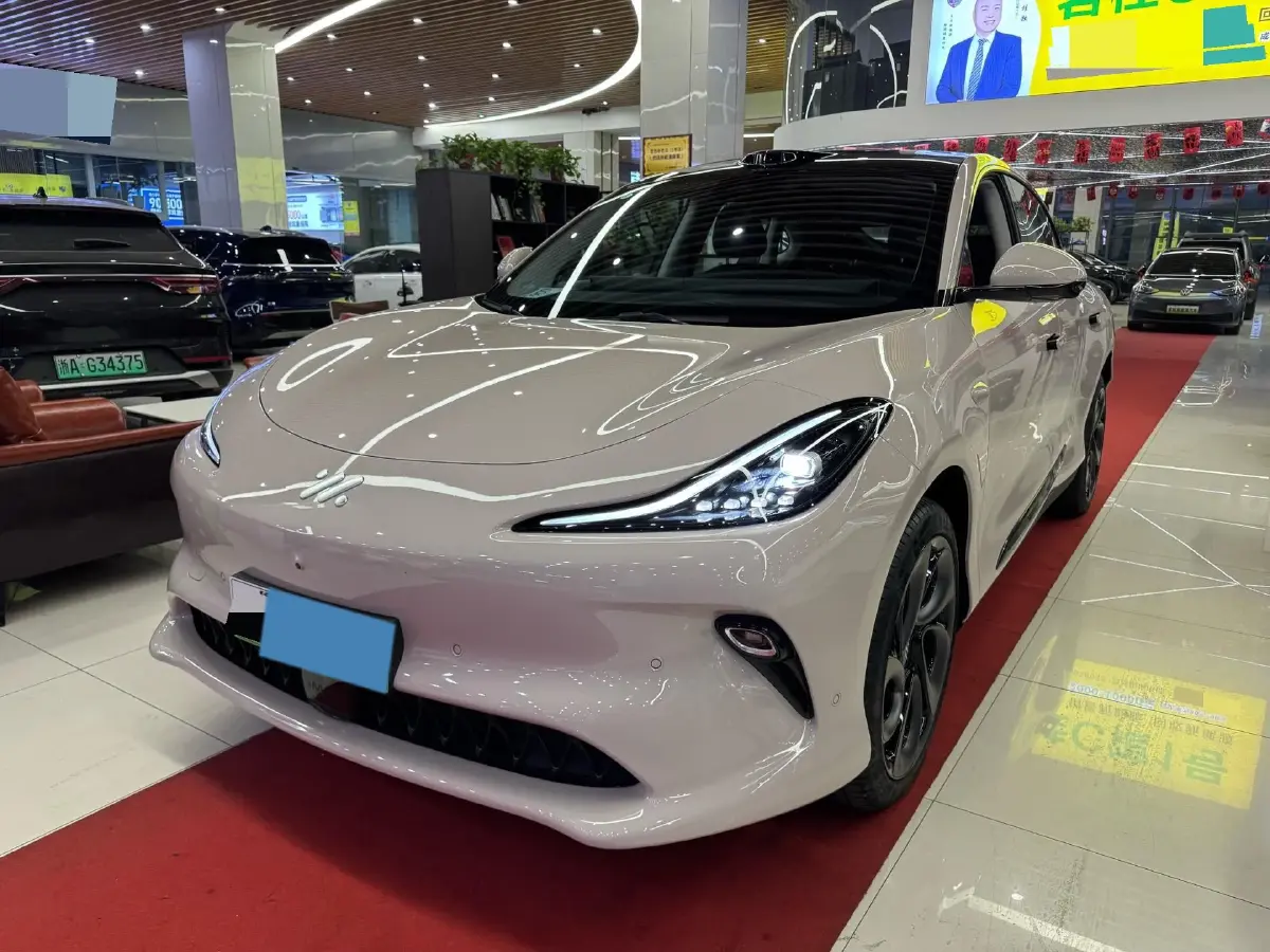 2025 IM LS6 BEV 83KWH