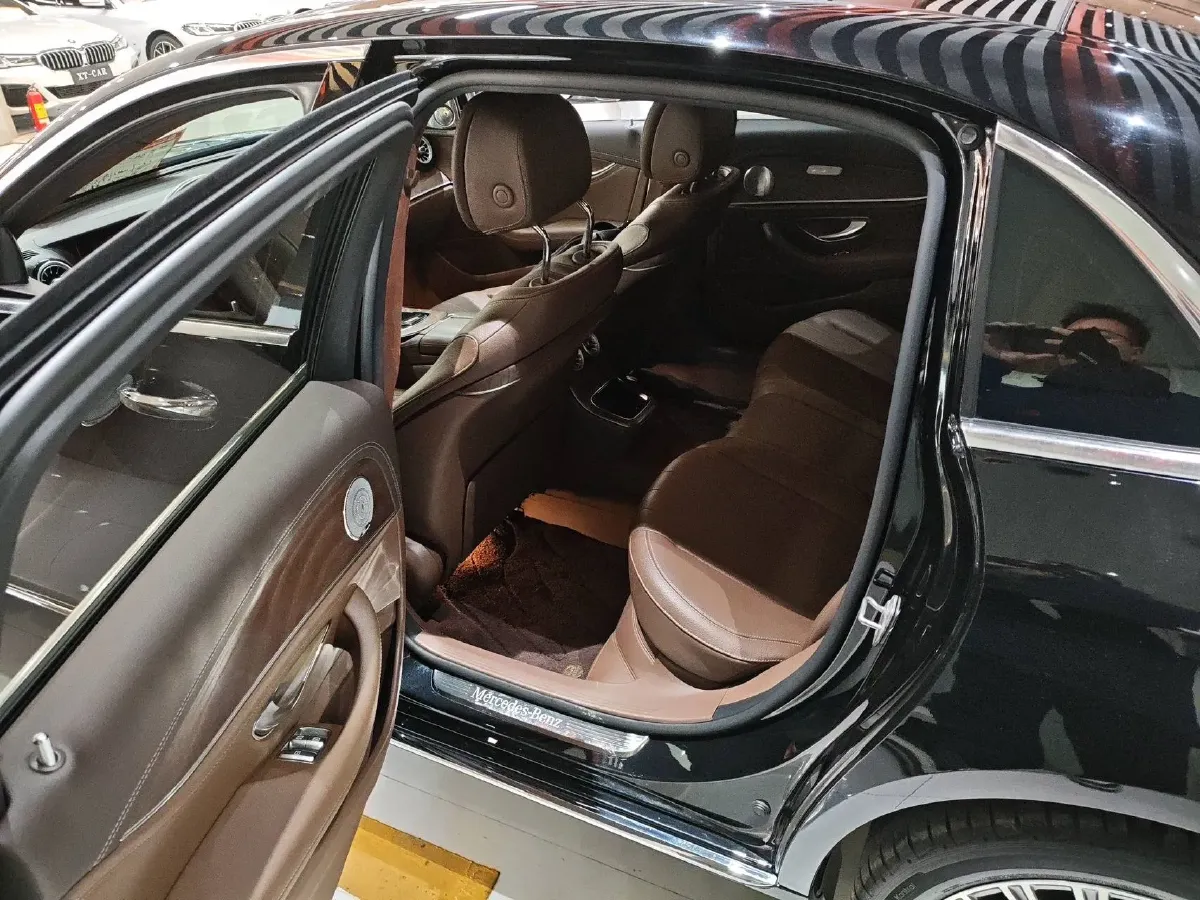 2023 Mercedes-Benz E Class 2.0T 258HP L4 9AT,autocango,china used car exporter,china ev exporter,chinese used car exporter,chinese used ev exporter