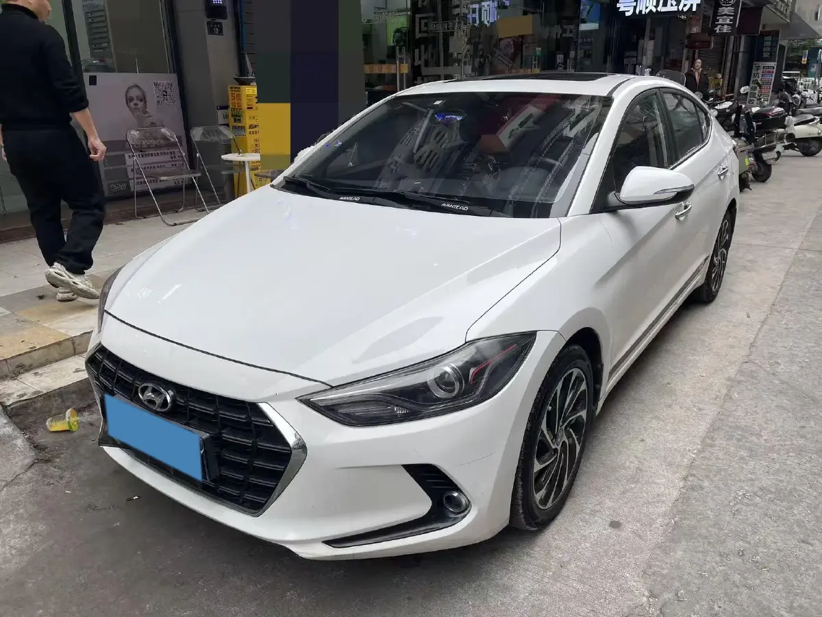 2019 Hyundai Elantra 1.5L 115HP L4 CVT
