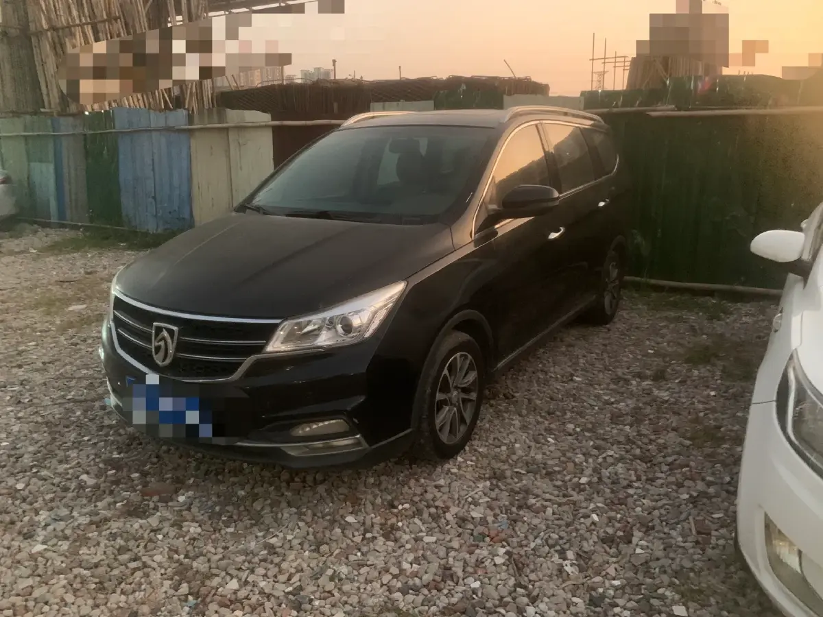 2017 BaoJun 730 1.5T 150HP L4 6MT