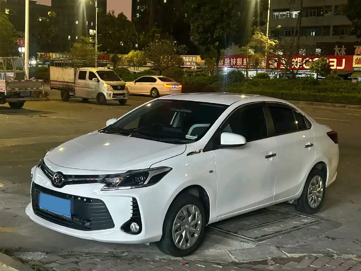 2022 Toyota Vios 1.5L 112HP L4 CVT