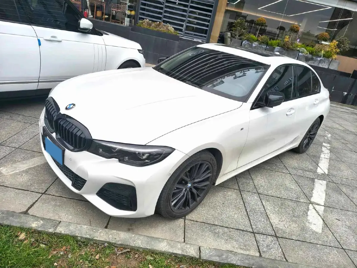 2021 BMW 3 Series 2.0T 184HP L4 8AT