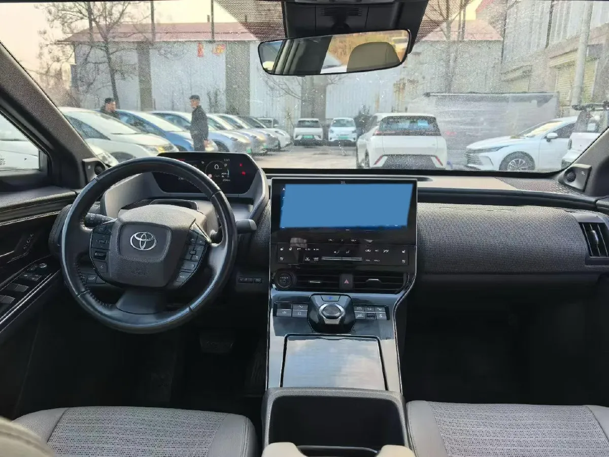 2022 Toyota bZ4X BEV 66.7KWH,autocango,china used car exporter,china ev exporter,chinese used car exporter,chinese used ev exporter
