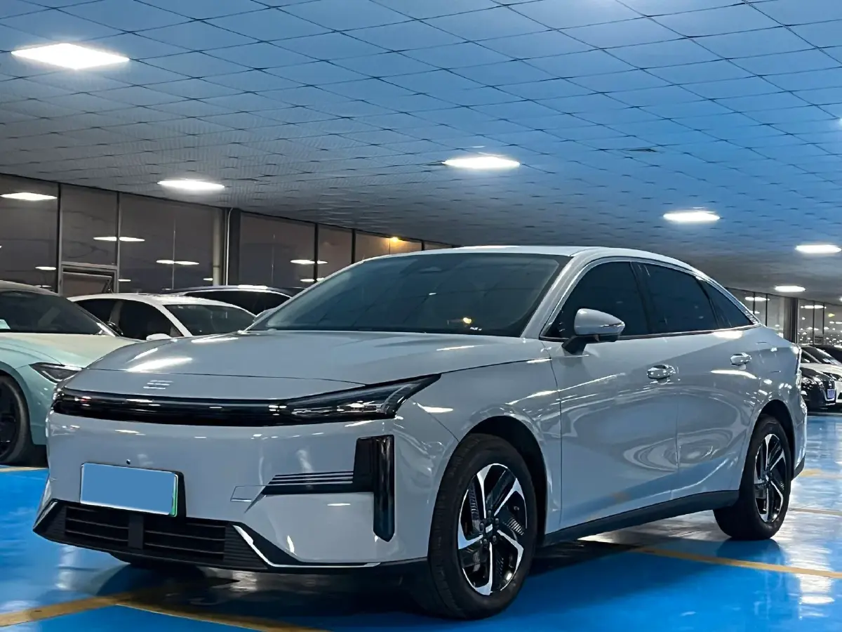 2025 BYD Sea Lion 05 DM-i 1.5L 101HP L4 E-CVT PHEV 12.9KWH