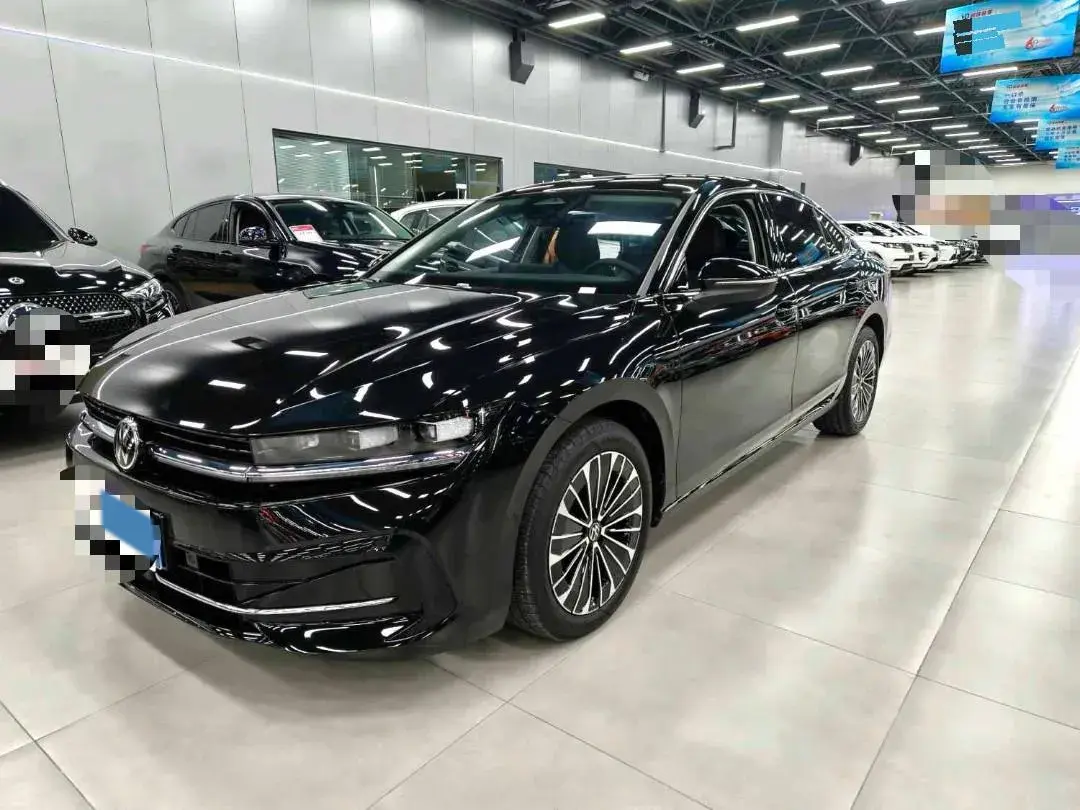 2024 Volkswagen Magotan 2.0T 220HP L4 7DCT