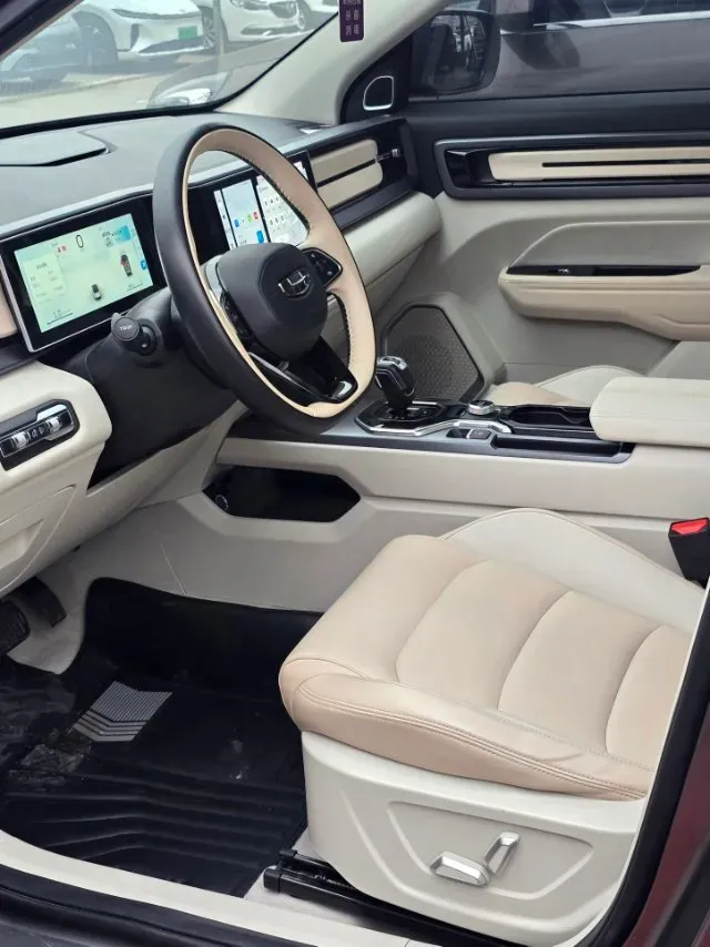 2024 Geely OkavangoPRO 1.5T 181HP L4 7DCT,autocango,china used car exporter,china ev exporter,chinese used car exporter,chinese used ev exporter