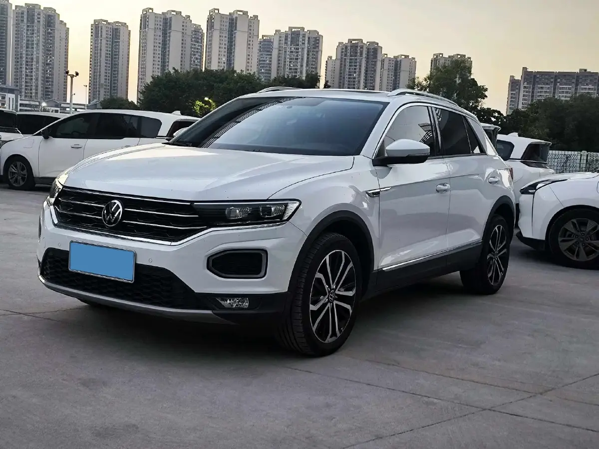 2021 Volkswagen T-Roc 1.4T 150HP L4 7DCT