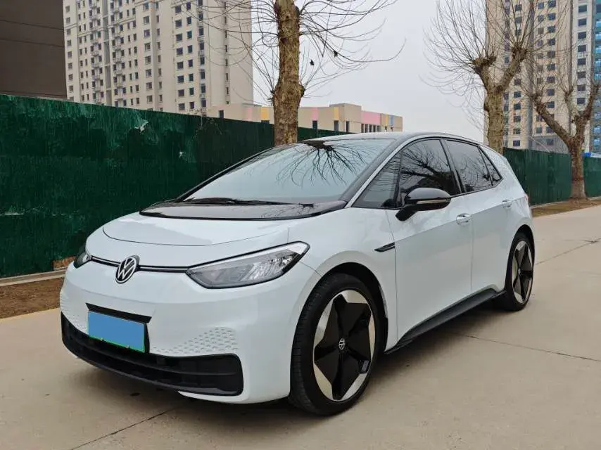 2023 Volkswagen ID.3 BEV 52.8KWH