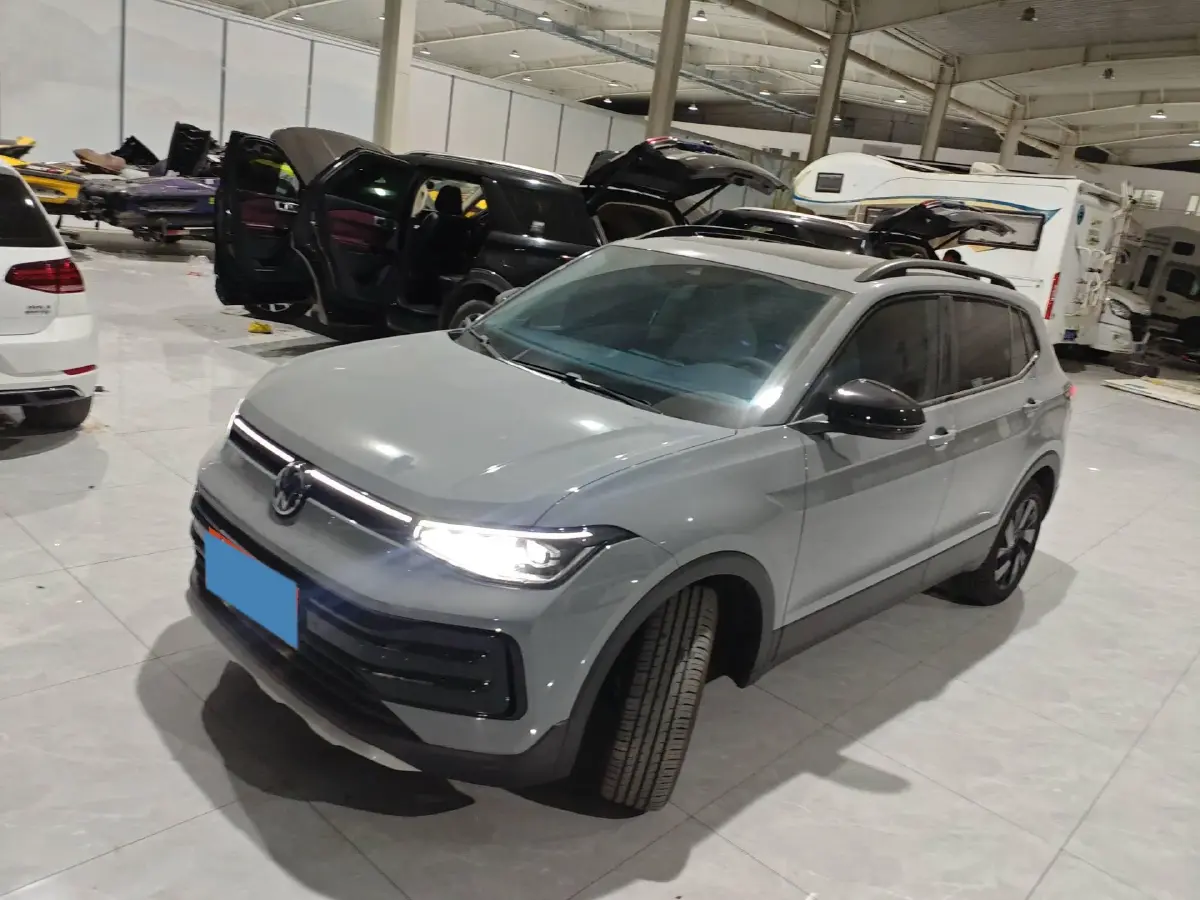 2025 Volkswagen Tharu 1.5L 110HP L4 6AT