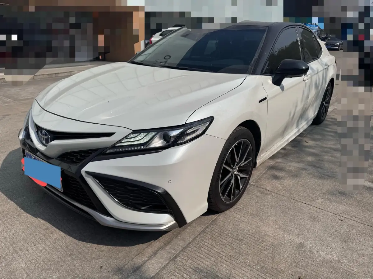 2021 Toyota Camry 2.5L 178HP L4 E-CVT Hybrid