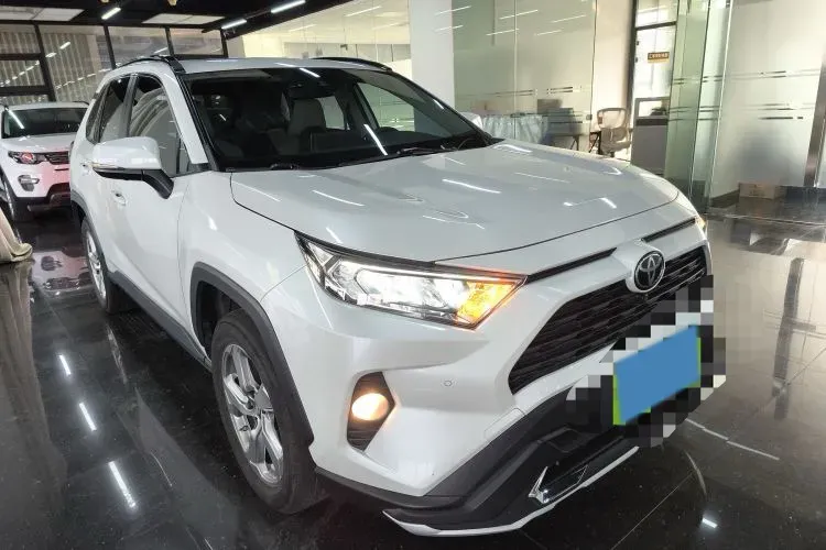 2021 Toyota RAV4 2.0L 171HP L4 CVT,autocango,china used car exporter,china ev exporter,chinese used car exporter,chinese used ev exporter