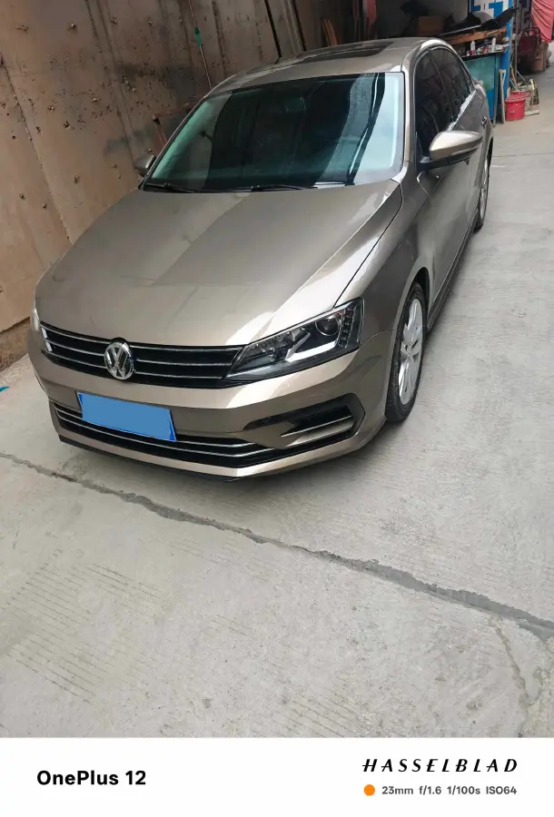 2018 Volkswagen Sagitar 1.4T 150HP L4 7DCT