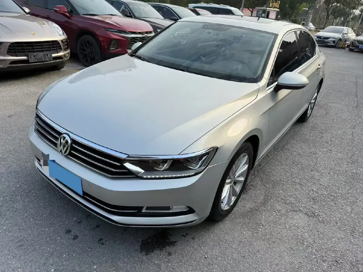 2017 Volkswagen Magotan 1.8T 180HP L4 7DCT