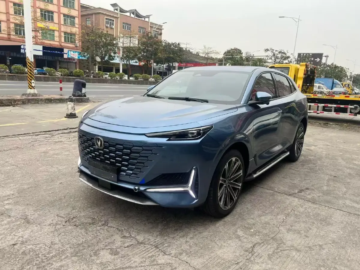 2021 ChangAn UNI-K 2.0T 233HP L4 8AT