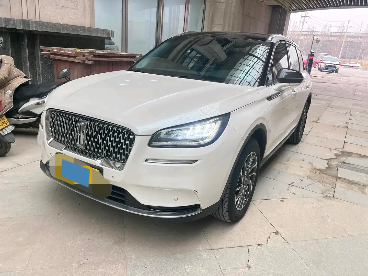 2022 Lincoln Corsair 2.0T 245HP L4 8AT