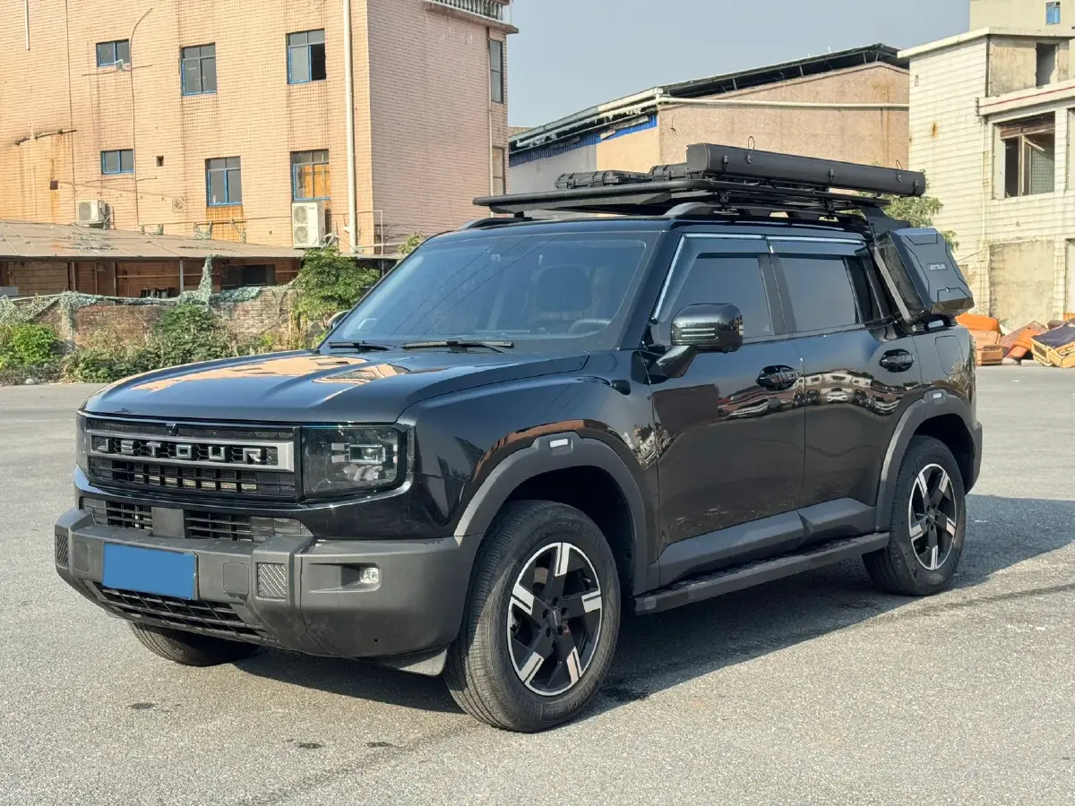 2025 Jetour DASHING 1.5T 184HP L4 7DCT