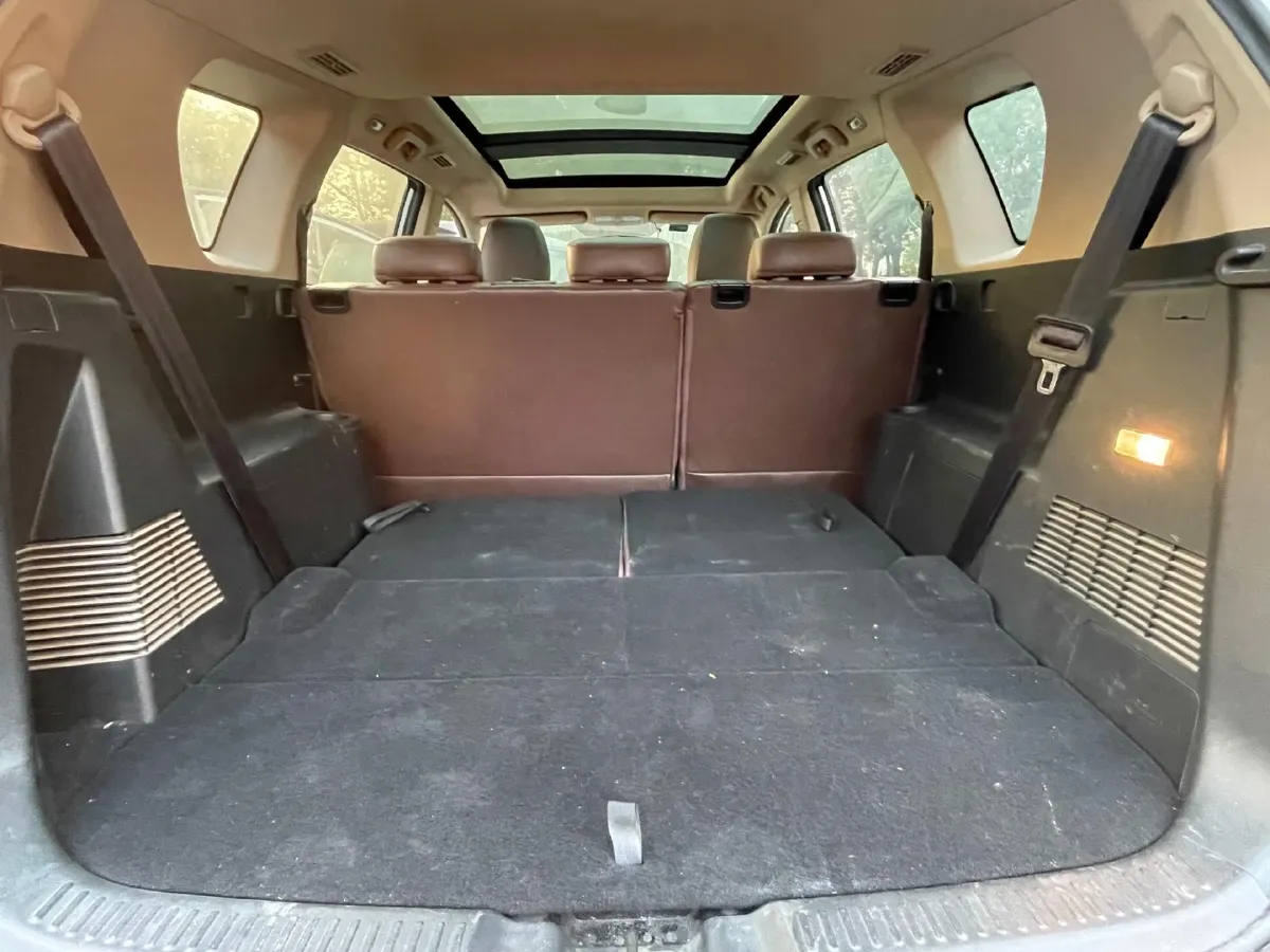 2017 LiFan XuanLang 1.8L 133HP L4 5MT,autocango,china used car exporter,china ev exporter,chinese used car exporter,chinese used ev exporter