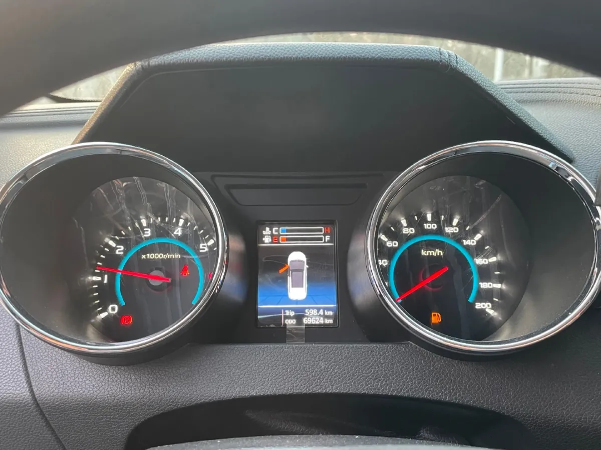 2017 LiFan XuanLang 1.8L 133HP L4 5MT,autocango,china used car exporter,china ev exporter,chinese used car exporter,chinese used ev exporter