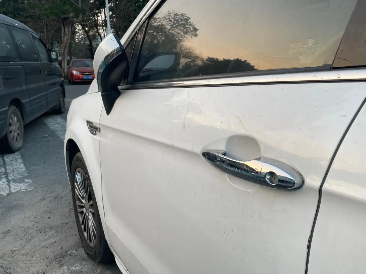 2017 LiFan XuanLang 1.8L 133HP L4 5MT,autocango,china used car exporter,china ev exporter,chinese used car exporter,chinese used ev exporter