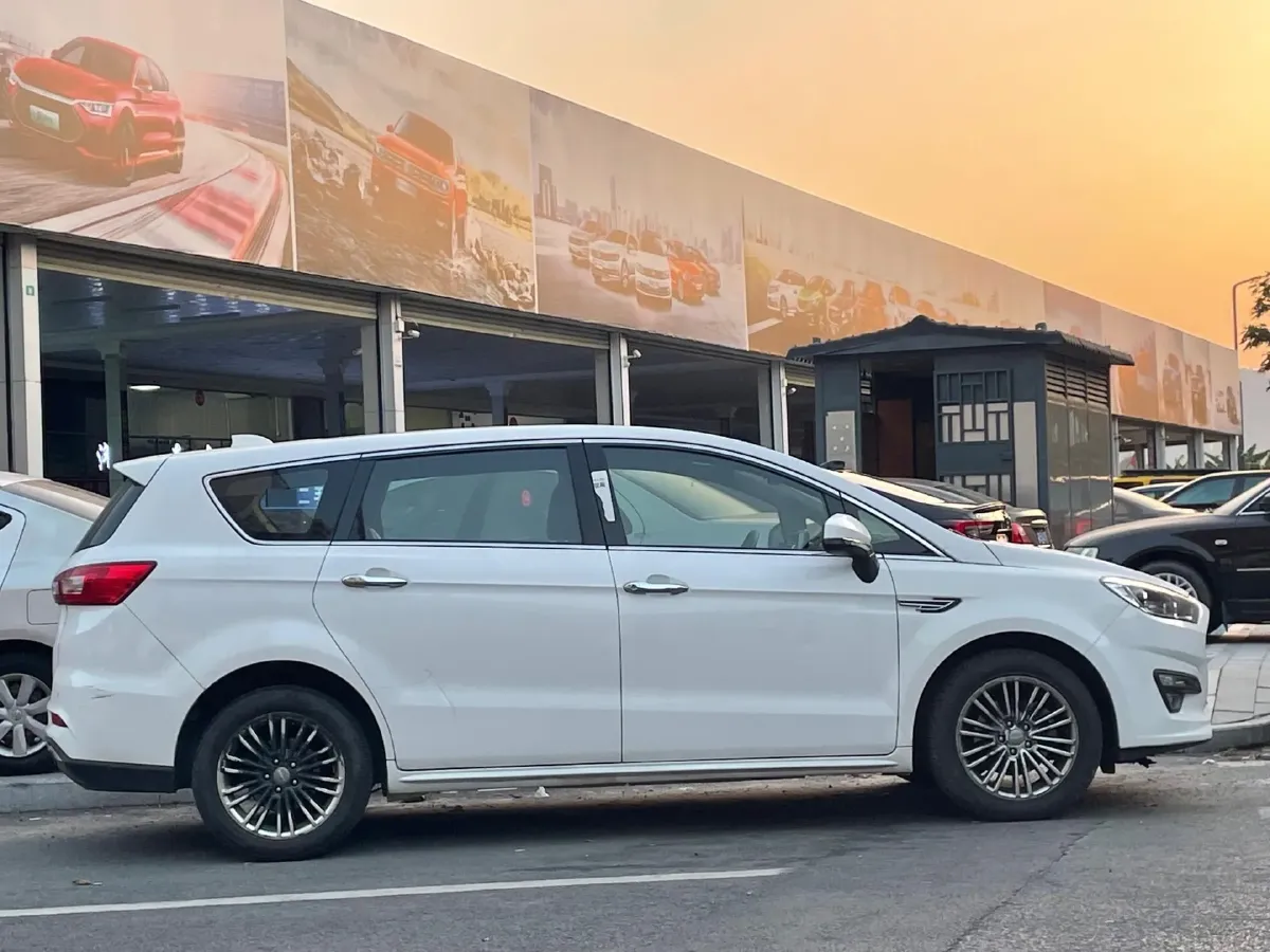 2017 LiFan XuanLang 1.8L 133HP L4 5MT,autocango,china used car exporter,china ev exporter,chinese used car exporter,chinese used ev exporter