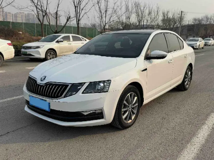 2020 Skoda Octavia 1.5L 113HP L4 6AT